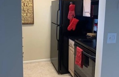 Hutchinson Island South Condo | Tropical Paradise Oceanfront Condo - Pool and Restaurant