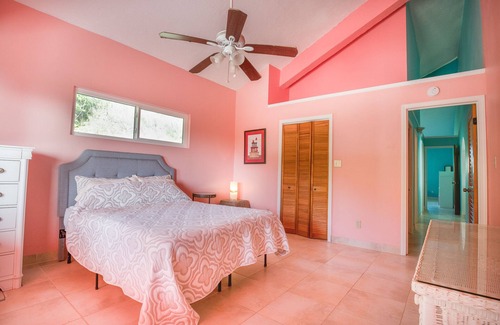 Estate Clairmont House | Tropical Paradise Home- Sleeps 10 - Breath-taking Views