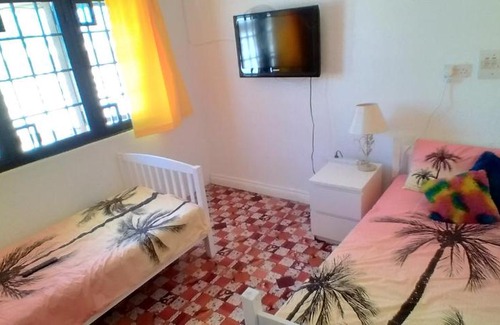 Accra Bed & Breakfast | Tropical Quest B&B