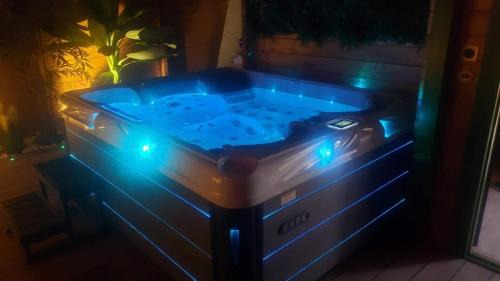 Provin House | Tropical Spa
