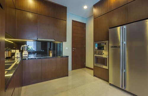 Denpasar Barat Villa | Tropically, 3-Bedroom in Seminyak