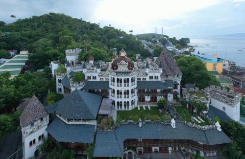 Puerto Galera Resort | Tropicana Castle Dive Resort powered by Cocotel