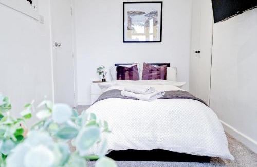 Barnsley House | Tropicana House