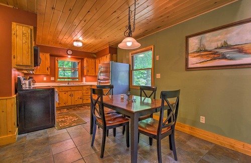Bovey Cabin | Trout Lake Cabin w/Private Dock, Kayaks & Loft!