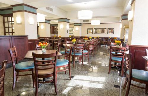 Troy Hotel | Troy Inn & Suites