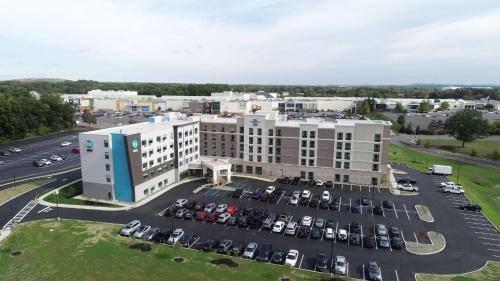 Westmere Hotel | Tru by Hilton Albany Crossgates Mall