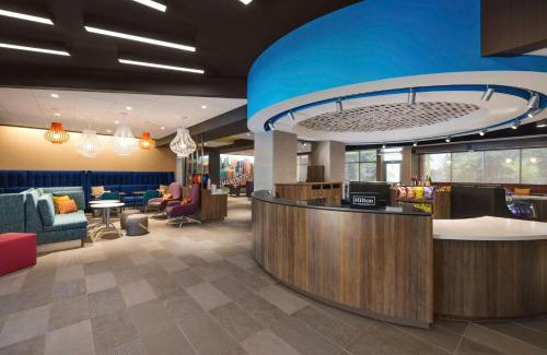 Executive Park Hotel | Tru By Hilton Charlotte Tyvola I-77
