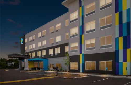 Holland Hotel | Tru By Hilton Holland, Mi