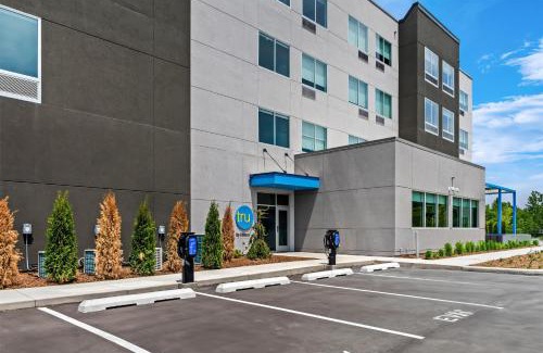 Holland Hotel | Tru By Hilton Holland, Mi