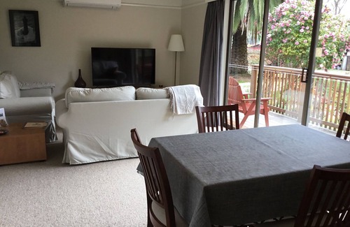 Mirboo North Cottage | True farm hospitality in a garden setting