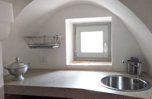 Fasano House | Trulli in historic farmhouse in panoramic position between sea and hills