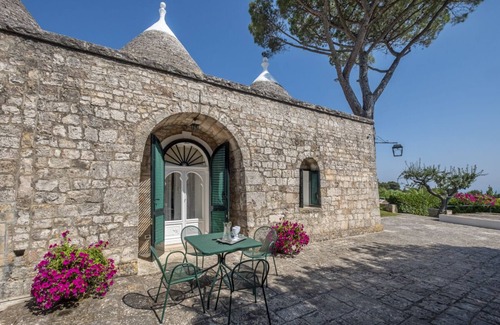 Laureto Villa | Trulli Silvana - Three Bedroom Villa, Sleeps 6
