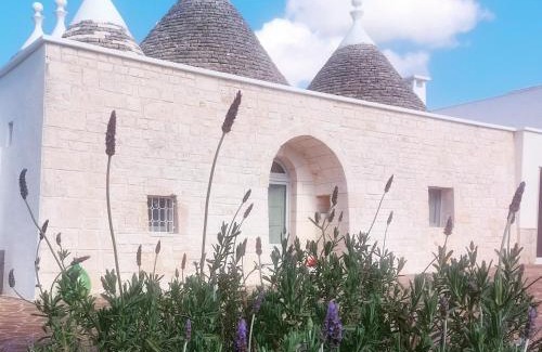 Specchiaruzzo House | Trullo in vigna