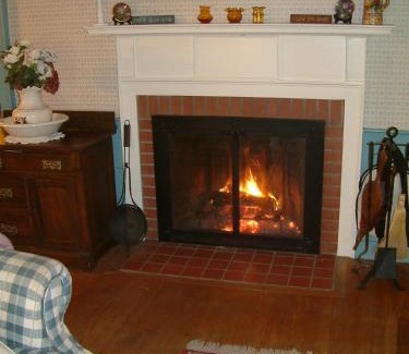 Granby Bed & Breakfast | Truman Gillet House B & B