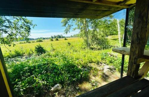 Suuresadama Other | Trummi glämping ja korstnata saun