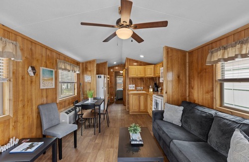 Steinhatchee House | Truth Harbors Cabin1 Pet Friendly, Steinhatchee Cabin - Sleeps 5