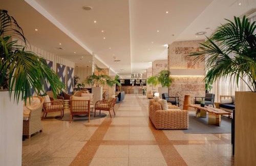 Costa de Caparica Hotel | TRYP by Wyndham Lisboa Caparica Mar