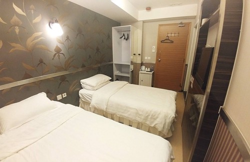 Kwun Chung Apartment | Tsim Sha Tsui, 2mins to Jordan Station,HarbourCity, Temple