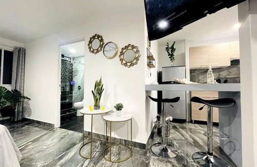 Cali Apartment | Tu Casita Caney with free parking