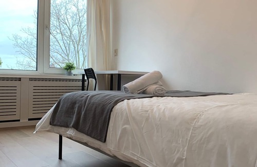 Municipality of Delft Bed & Breakfast | TU Delft Daisy room 4