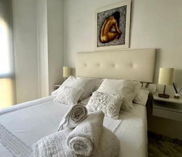 Doctor Barraquer-Grupo Renfe-Policlinico Apartment | Tu oasis de lujo junto al Guadalquivir