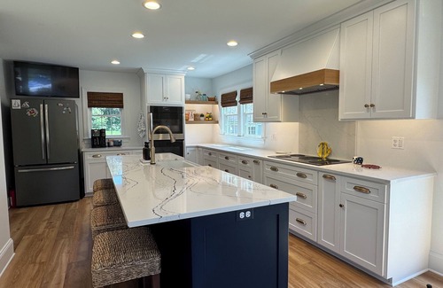 Unionville House | Tuckaway Cove. Book your fall get away now. New kitchen 2025