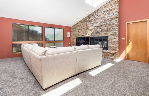 Maple Hill House | Tucked Away Private hideaway Home Away From Home