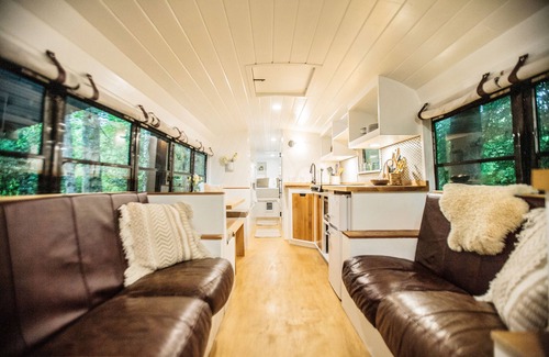 Summit House | Tucked Away Skoolie Experience #gloriatheskoolie