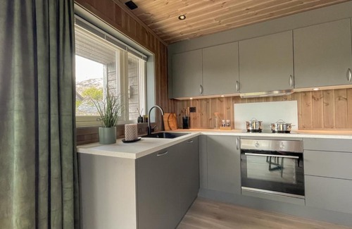 Sykkylven Villa | Tudalen