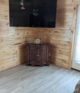 South Rutland House | Tug Hill Fisherman's Paradise Rural and Quiet - Whole Home