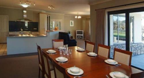 Turangi Bed & Breakfast | Tui Lodge