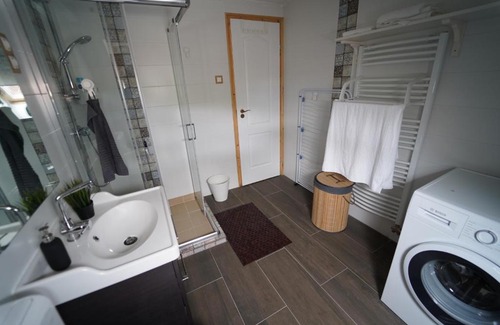 Vac House | Tulip Home Guest House