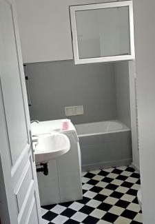 Cours la Ville Apartment | Tulipe