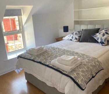 Lecemy House | Tully Cottage Donegal Town