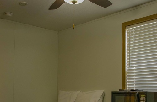 Thorntonville House | Tumbleweed Lodge