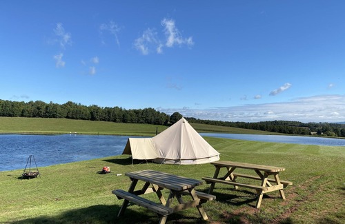 Great Witley Cabin | Tumbling Tom - Double and Two Singles