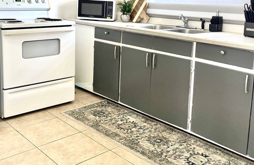 Tamuning House | Tumon Location near beaches!!