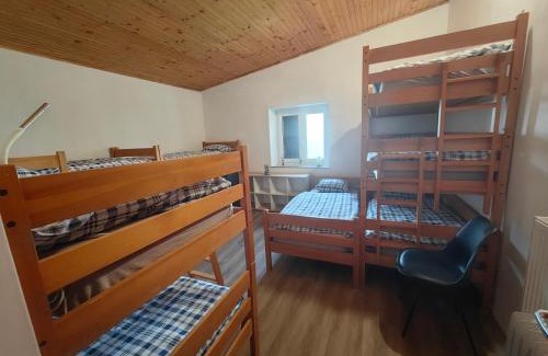 Podgorje Hostel | Tumova koča na Slavniku