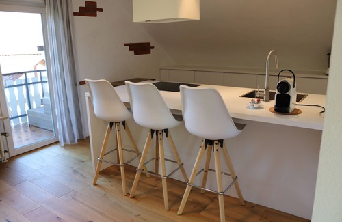 Waltershofen Apartment | Tuniberglounge - Sehr Moderne und Helle Wohnung