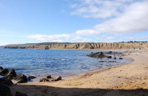 Dunbeath Villa | Turadh 'a break in the clouds'