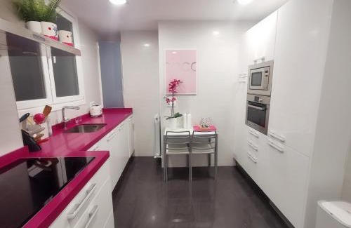 Ametzola Apartment | Turquesa :) Parking and Wifi