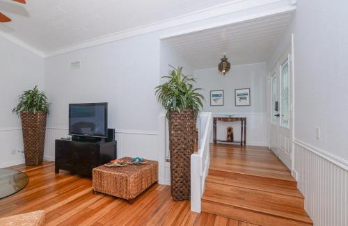 Jensen Beach House | Turtle House - Heated Pool Home In Jensen Beach