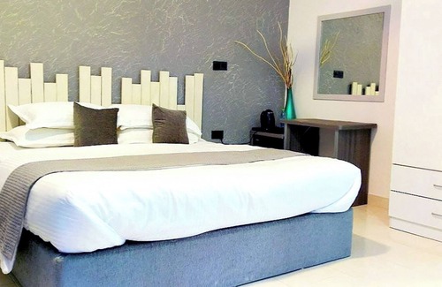 Dharavandhoo House | Turtle Inn Dharavandhoo