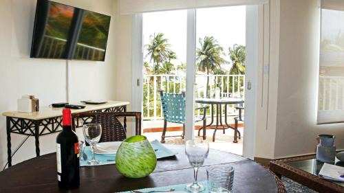 Candelero Abajo Apartment | Turtle Pond