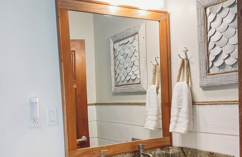 Cocoplum Villa | Turtle tides villa - located just outside of the lively Placencia village