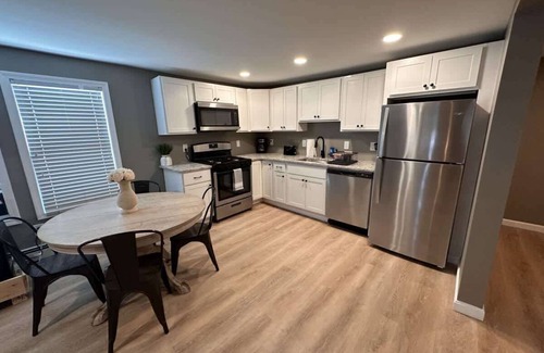 Seabrook Apartment | Turtles Cove - Walk to Hampton & Seabrook Beach!