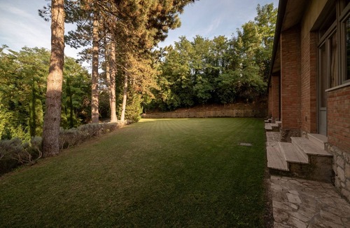 San Casciano dei Bagni Villa | Tus021 - House with views over the valley, Tuscany