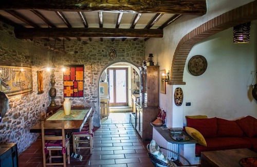 Vicchio Villa | Tuscan hills near Florence - stone farm house