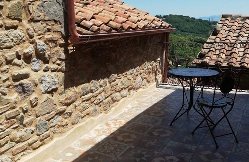 Roccatederighi House | Tuscan Maremma: house in the medieval village of Roccatederighi.