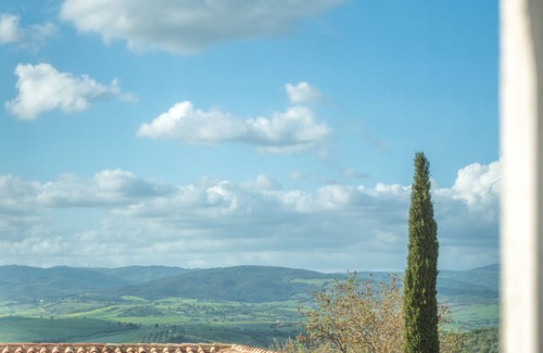 Manciano House | Tuscan Stone Farmhouse for 16 guests, amazing view, vineyards and olive trees